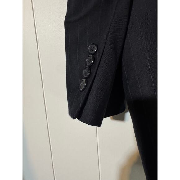 Jos. A. Bank · 43R · Pinstripe Wool Blazer · Two-Button · Blue/Black - Picture 3 of 9